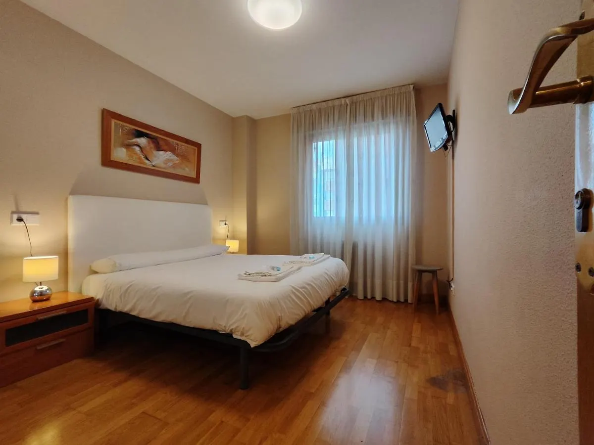 Gestion De Alojamientos Apartments Pamplona Spagna